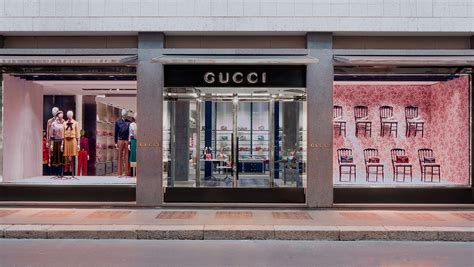 cheap gucci shoes near me|closest gucci store near me.